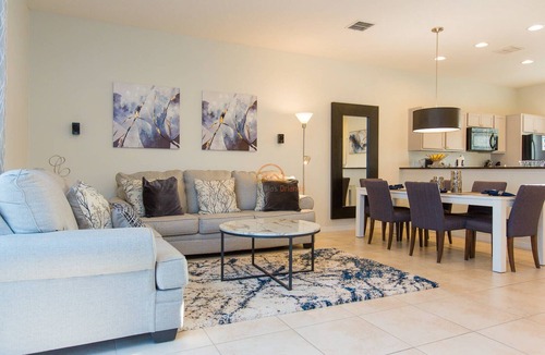 West Kissimmee House | 3BR Townhouse w/Pool & New Hot Tub - Near Disney!