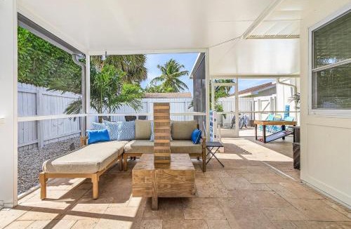 Central Naples House | 4 BDRMNaples LuxuryHtd PoolSuper-CleanPets ok