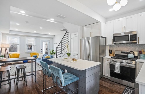 Brookland House | 4 Bed 3 Bath Home by Catholic University & Union Market 15 min from White House