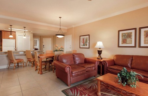 Crestwynd Bay Condo | 4 Bedroom/4 Bath Deluxe Villa - Sleeps 16 - Minutes from Disney