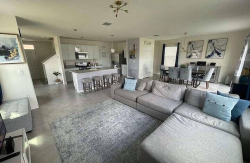 Wesley Chapel Apartment | 4 Bedroom 814974 by Houzlet
