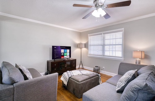 Jacksonville House | ❤★4 bedroom home next to NAS Jax, Pet friendly, Wifi, grill, fenced backyard, 20