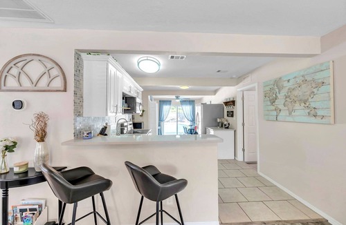 Bayview House | 4-bedroom house in charming St. Petersburg