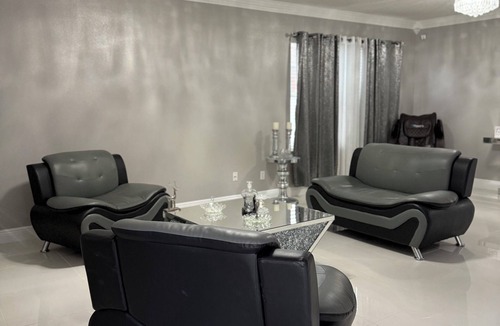 Deltona Lakes House | 4-bedroom house in awesome Deltona with AC, WiFi. Enjoy your stay