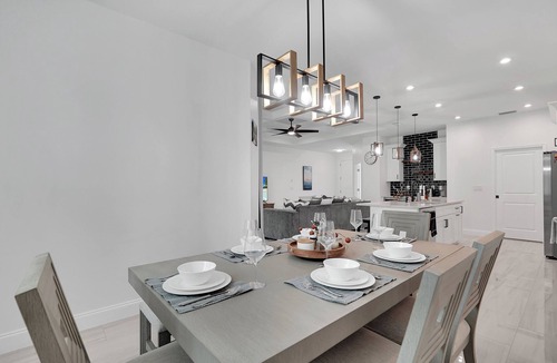 North Port House | 4-bedroom house in pleasant North Port with WiFi, AC