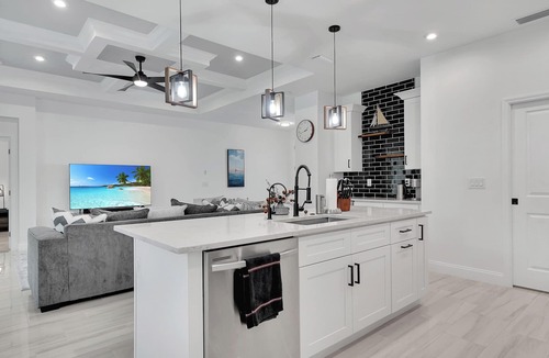 North Port House | 4-bedroom house in pleasant North Port with WiFi, AC