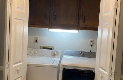 Milledgeville House | 4 bedroom LAKE FRONT home on Lake Sinclair