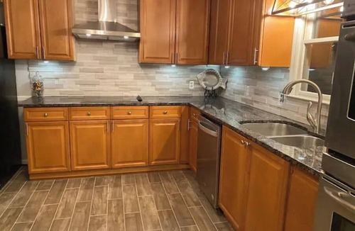 Milledgeville House | 4 bedroom LAKE FRONT home on Lake Sinclair