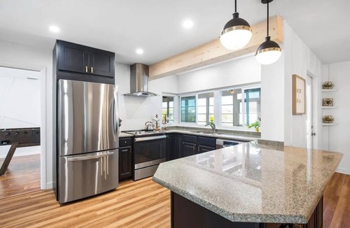 Venetian Way House | 4 BR, 5 Bed, 2 King, 2 Bath, Private Pool