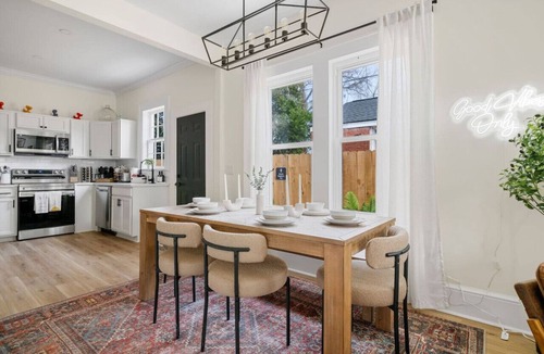 North Charleston House | 4 BR Newly Renovated! - 10 minutes to Downtown