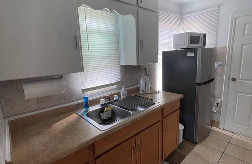 Warm Mineral Springs Cottage | #4 Charming cottage across of warm mineral springs great for 2 person