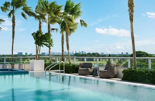Bay Harbor Islands Apartment | 4 Double Queen Rooms at The Altair Hotel Bay Harbor Miami, Pets Are Welcome!