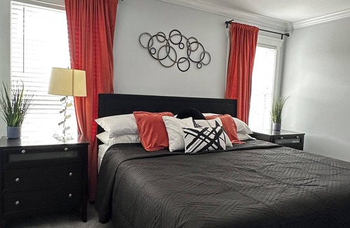 Ben Hill House | 4 King Beds`Stylish & Spacious Home near ATL Airport`Selfie Ops`FIFA Ready