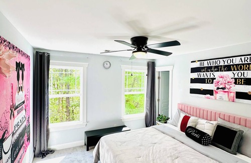 Ben Hill House | 4 King Beds`Stylish & Spacious Home near ATL Airport`Selfie Ops`FIFA Ready