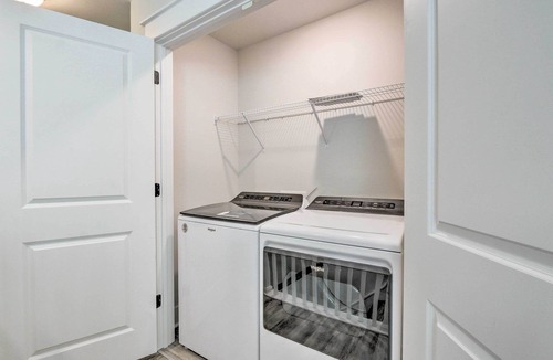 Spanish Wells House | 4 Mi to Beach: Family-Friendly Hilton Head Retreat