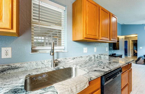 Clearwater House | 4 Mi to Clearwater Beach: Extended Stay w/Yard