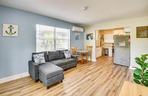 Walkers Holly Hill House | 4 Mi to Daytona Boardwalk and Beaches Cute Cottage