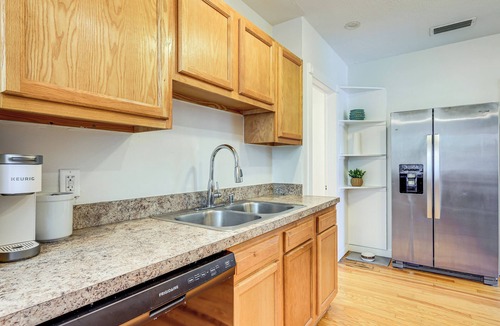 South Riverside House | 4 Mi to Dtwn Jacksonville: Chic Home w/Porch!
