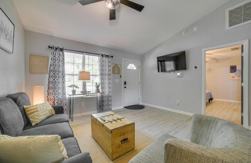 Tallahassee House | 4 Mi to Dtwn! Tallahassee Home w/Private Deck