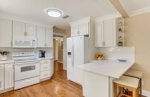Sans Souci House | 4 Mi to EverBank Stadium: Family-Friendly Home!