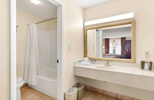 St. Augustine Beach Hotel | 4 Peaceful Rooms in St. Augustine w/Outdoor Pool Access + Free Parking