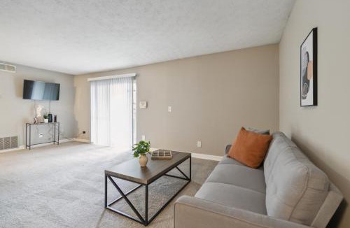 Cumberland Apartment | 400 winchester 605 l 2 Bed 2 Bath Newly Furnished