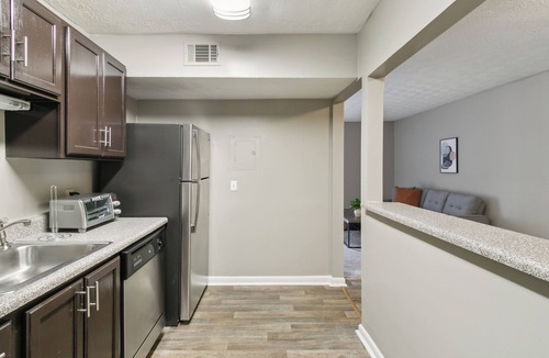 Cumberland Apartment | 400 Winchester 605 l 2 Bed 2 Bath Newly Furnished