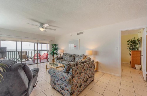 Madeira Beach House | 401 Arie Dam Condos