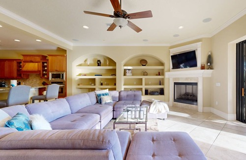 Reunion House | 406 m² House ∙ 4 bedrooms ∙ 8 guests