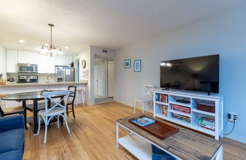Palmetto Dunes Villa | 41 Moorings: 2 BR Pet Friendly Villa, Free Bikes, Free Beach Chairs, Beach