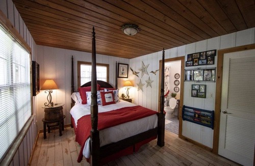 Sanders House | 418 m² House ∙ 8 bedrooms ∙ 15 guests