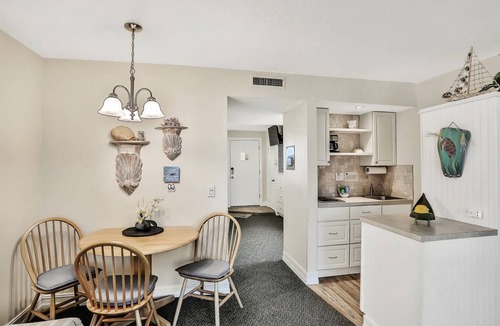 Indialantic By The Sea Condo | 42 m² Condo ∙ 1 bedroom ∙ 4 guests