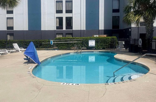 Orange Park Hotel | 42 m² Hotel ∙ 127 guests