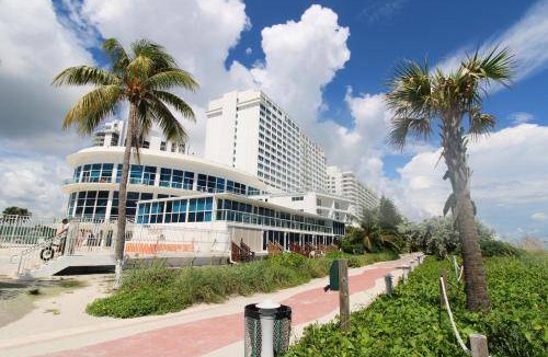 Mid Beach House | 42 m² House ∙ 1 bedroom ∙ 4 guests