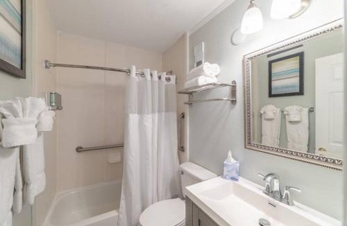 Rocky Point Apartment | 421-Fully renovated, WIFI, Pool, Amazing Views, Near BUCS Stadium