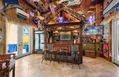 Bonita Springs House | 422 m² House ∙ 5 bedrooms ∙ 12 guests