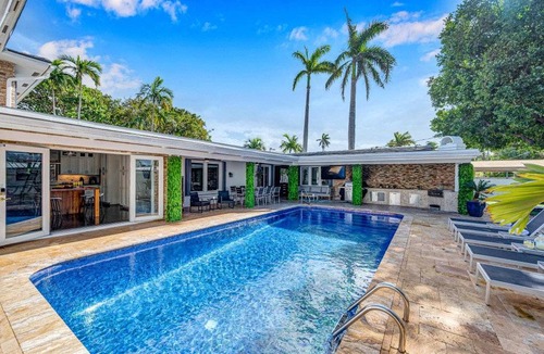 Harbor Beach House | 423 m² House ∙ 6 bedrooms ∙ 16 guests