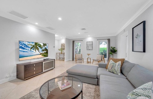 Harbor Beach House | 423 m² House ∙ 6 bedrooms ∙ 12 guests