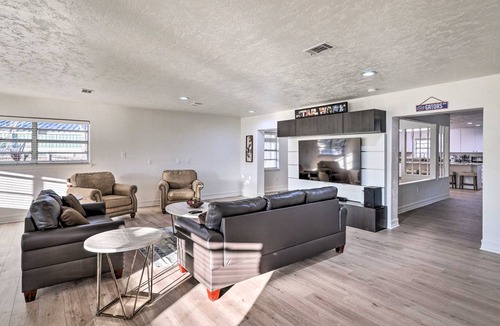 Gainesville House | 441 m² House ∙ 5 bedrooms ∙ 12 guests