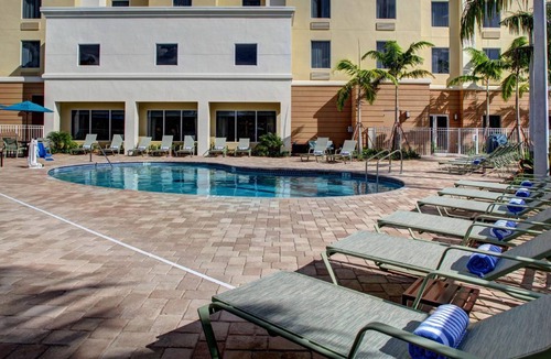 Coconut Creek Hotel | 45 m² Hotel ∙ 2 bedrooms ∙ 127 guests