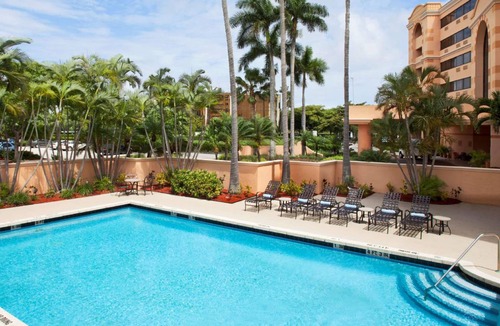 West Palm Beach Hotel | 45 m² Hotel ∙ 3 bedrooms ∙ 127 guests