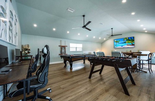Palma Sola House | 464 m² House ∙ 8 bedrooms ∙ 23 guests
