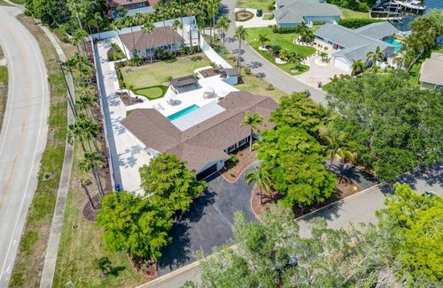 Palma Sola House | 464 m² House ∙ 8 bedrooms ∙ 23 guests