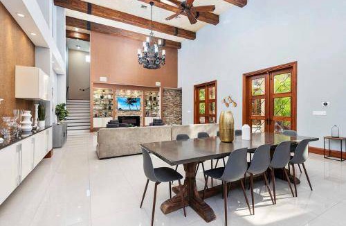 Victoria Park House | 464 m² House ∙ 5 bedrooms ∙ 12 guests