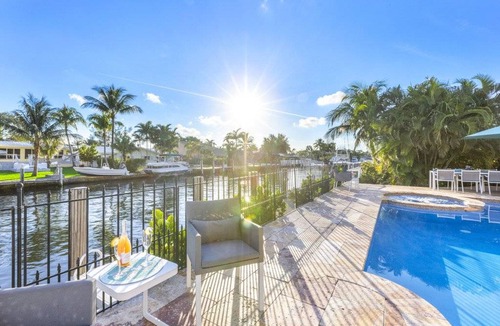 Lauderdale-by-the-Sea House | 465 m² House ∙ 6 bedrooms ∙ 10 guests