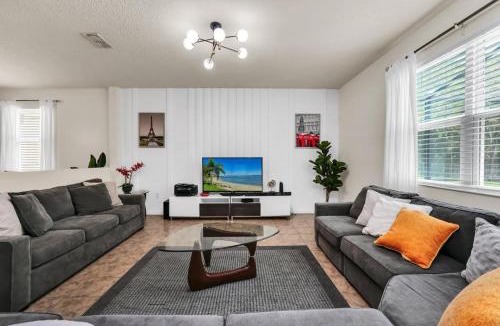 Crystal Cove House | 4736 Family home Near Disney Sea World