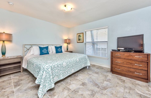 Old Naples Condo | 48 m² Condo ∙ 1 bedroom ∙ 3 guests