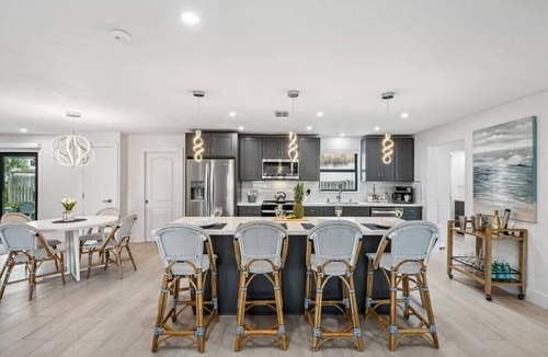 Connors House | 493 BayBreeze Retreat · Waterfront w/Heated Pool!