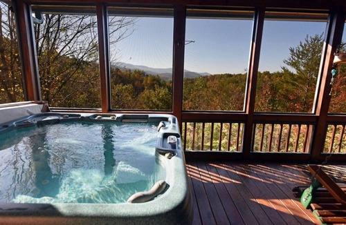 Foxfire Estates Cabin | 4BR/3BA | Hot Tub | Pool Table | Views | Pets ok | Lowered Rates!