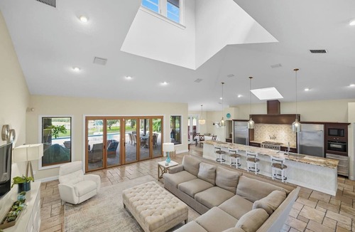 Jacksonville Beach House | 4BR Beach Home w/Private Pool & Golf Course Views